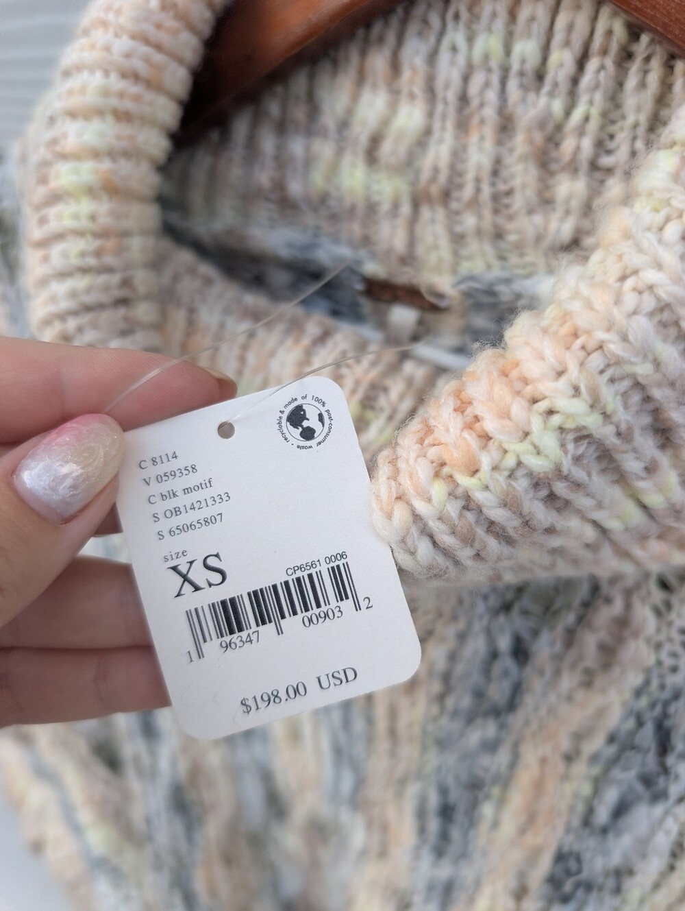 Free People Sweater NWT Size XS Cream Turtleneck Pullover Cozy Burst Your Bubble - Picture 7 of 7